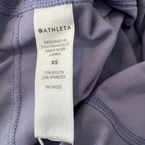 Athleta Size XS Ultimate Stash Pocket Capri Leggings Lavender Purple Run Yoga - Picture 7 of 7